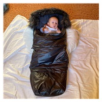 Gyermek lábzsák NEW BABY 3 az 1-ben szőrmével rózsaszín