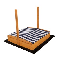 Zárható fa homokozó padokkal és tetővel gyerekeknek Baby Mix 120x120 cm kék-fehér