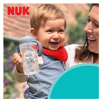 NUK Perfect Match tanuló cumisüveg szívószállal PENGUIN 260 ml